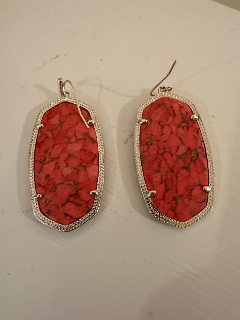 Kendra Scott Danielle Red Magnesite Earrings. - Picture 2 of 4